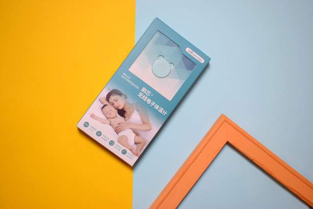 小身材大智慧,24小時持續(xù)監(jiān)測,刷芯無線電子體溫計上手